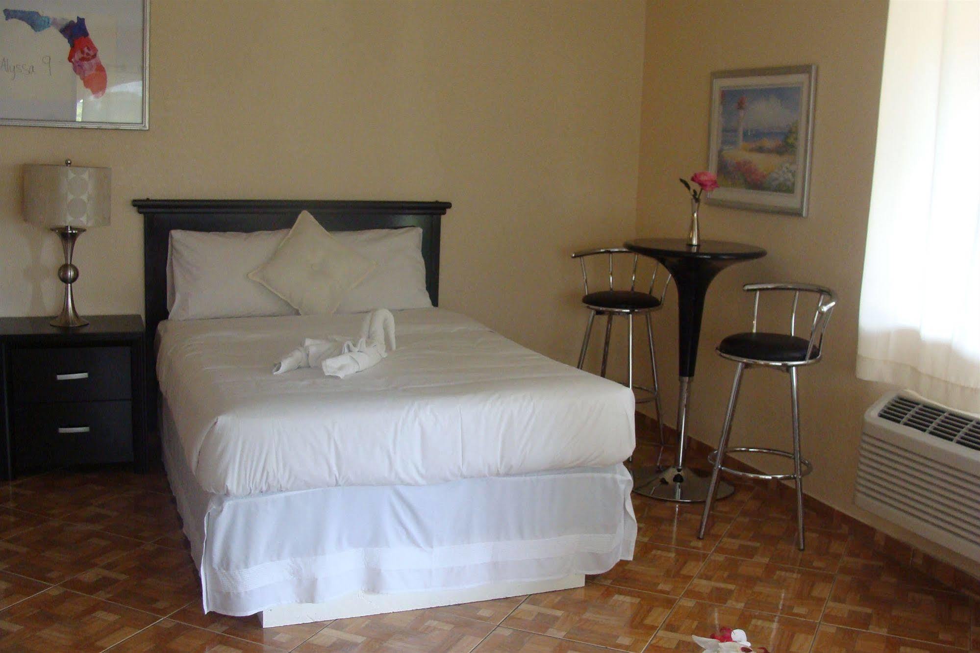 Sevilla Inn Kissimmee- Near Disney Buitenkant foto